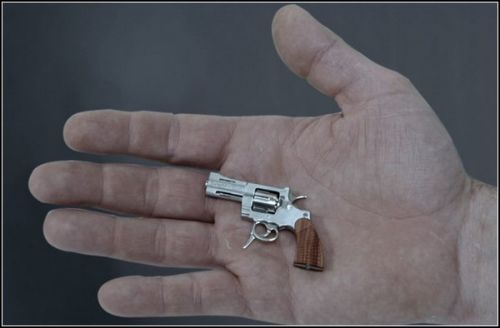 Самый маленький револьвер в мире